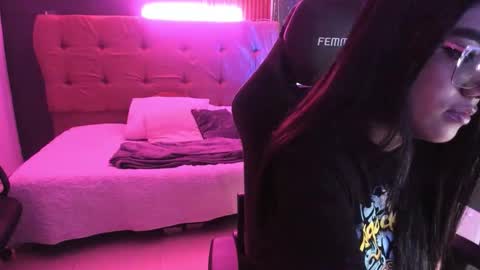 roseliin online show from 14, 11, 2025