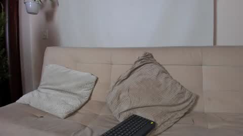 Lyla OF roselinedior online show from 27, 1, 2025