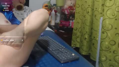 Snapshot of roshy_multisquirt chatting on 11, 6, 2026 roshy online show from 11, 6, 2026