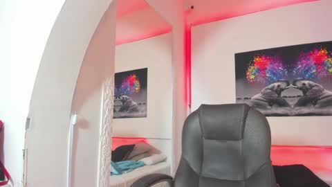 rosi_cooper online show from 4, 2, 2025