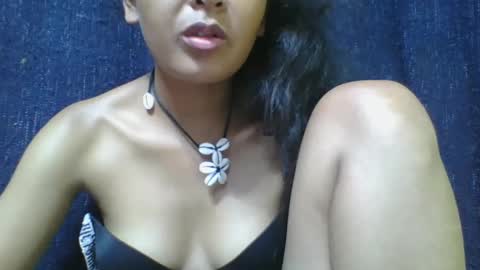 rosia685234 online show from 8, 3, 2025