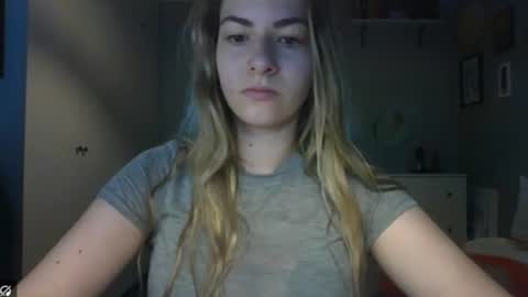 Snapshot of rosie_june chatting on 16, 7, 2026 Rosie online show from 16, 7, 2026