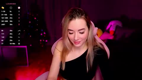 Snapshot of rosie_mac chatting on 2, 2, 2026 Rosie online show from 2, 2, 2026