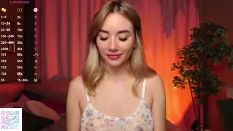 Snapshot of rosie_mac chatting on 26, 6, 2026 Rosie online show from 26, 6, 2026