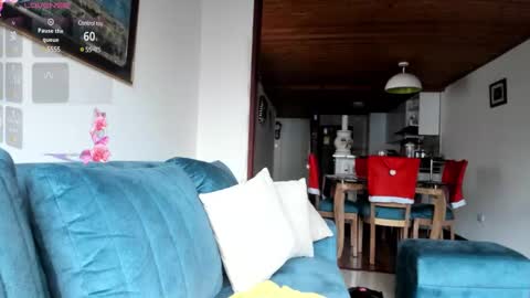 Snapshot of rosie_se chatting on 4, 1, 2025 Rosieeee  online show from 4, 1, 2025