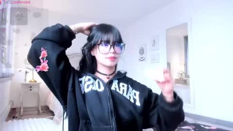 Snapshot of rosie_se chatting on 12, 9, 2025 Rosieeee  online show from 12, 9, 2025