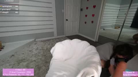 Snapshot of rosiebones chatting on 27, 2, 2025 Rosie Bones online show from 27, 2, 2025