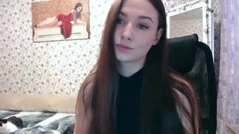 Rosie is waiting for YOU online show from 5, 3, 2025