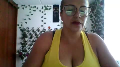 Snapshot of rossanalionheart chatting on 21, 12, 2025 Rossana online show from 21, 12, 2025