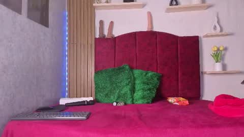 Snapshot of rosse_deep chatting on 15, 7, 2026 Rosse follow me online show from 15, 7, 2026