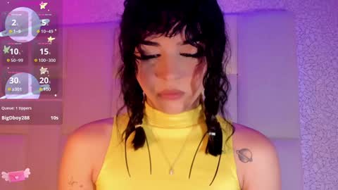 Snapshot of rosselfinoll chatting on 18, 1, 2025 Rossel online show from 18, 1, 2025