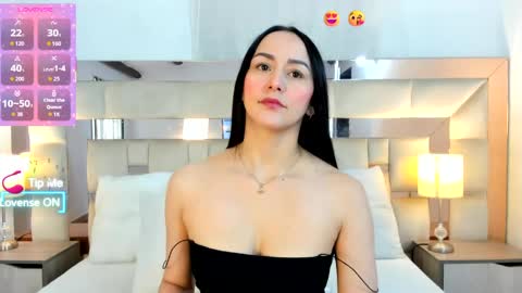 Snapshot of rosshazel chatting on 28, 5, 2026 online show from 28, 5, 2026