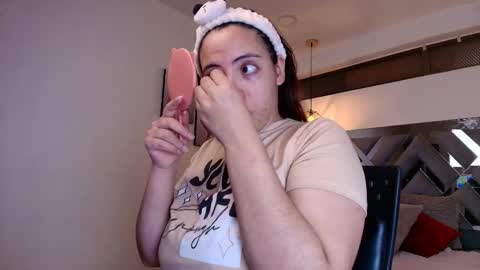 Snapshot of rossi_ss1 chatting on 4, 3, 2026 Ross online show from 4, 3, 2026