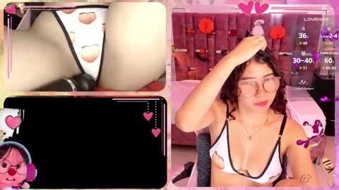 Snapshot of rossiegames chatting on 21, 10, 2025 Rossie online show from 21, 10, 2025