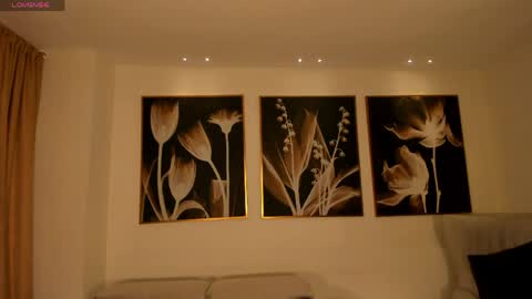 Rossie Rivers online show from 20, 4, 2026