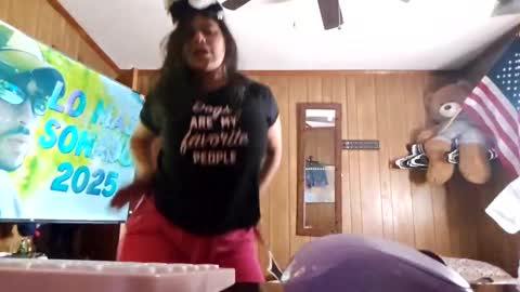 Snapshot of rosvelly8 chatting on 14, 10, 2025 rosvelly8 online show from 14, 10, 2025