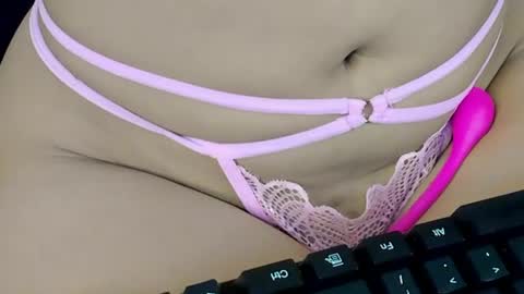 Snapshot of rouse_sexy_hotxx77 chatting on 17, 6, 2026 rouse_sexy_hotxx77 online show from 17, 6, 2026