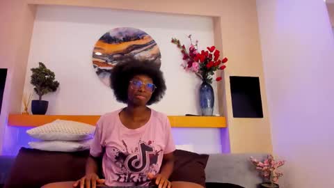 rouselux online show from 19, 2, 2026