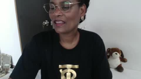 Snapshot of roushlove chatting on 8, 2, 2025 luxa online show from 8, 2, 2025