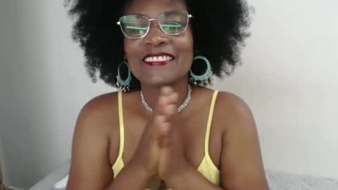 Snapshot of roushlove chatting on 15, 2, 2025 luxa online show from 15, 2, 2025