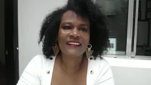luxa online show from 18, 5, 2026