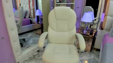 Rousse  online show from 17, 4, 2026