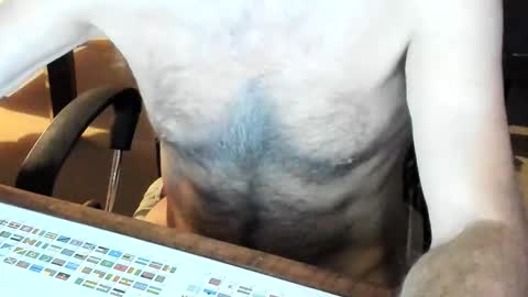 Snapshot of routi chatting on 1, 11, 2025 routi97 online show from 1, 11, 2025