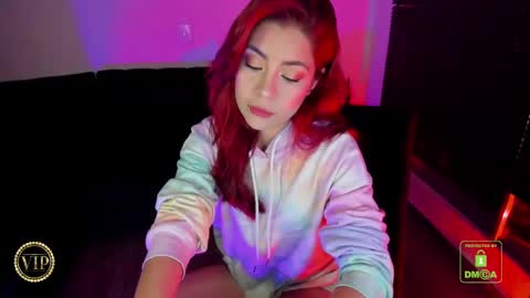 Snapshot of rouxeee chatting on 2, 10, 2025 online show from 2, 10, 2025