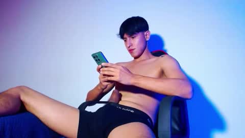 rowanboy23 online show from 21, 11, 2025