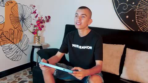 Snapshot of rowancley chatting on 10, 10, 2025 Rowan online show from 10, 10, 2025