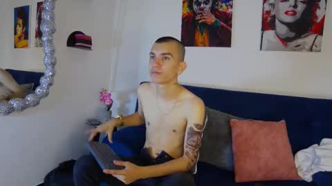 Snapshot of rowancley chatting on 13, 10, 2025 Rowan online show from 13, 10, 2025