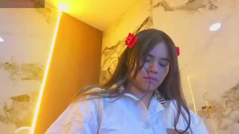 Snapshot of roxan_v chatting on 21, 7, 2026 roxan_v online show from 21, 7, 2026
