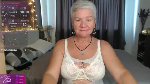 Snapshot of roxana_brooks chatting on 12, 5, 2026 Roxana online show from 12, 5, 2026