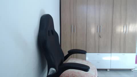 Snapshot of roxanalove7 chatting on 21, 11, 2025 Roxana online show from 21, 11, 2025