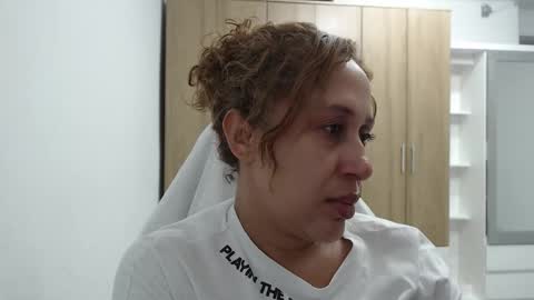 Snapshot of roxanalove7 chatting on 25, 11, 2025 Roxana online show from 25, 11, 2025