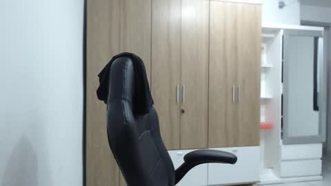 Snapshot of roxanalove7 chatting on 19, 12, 2025 Roxana online show from 19, 12, 2025