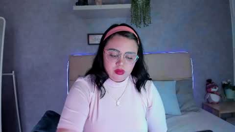 Snapshot of roxanebrown chatting on 8, 8, 2026 roxanebrown online show from 8, 8, 2026