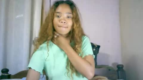 roxanne_98 online show from 26, 11, 2025