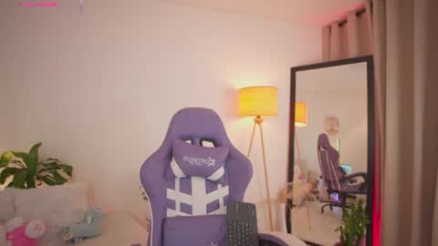  R O X I E  online show from 8, 7, 2026