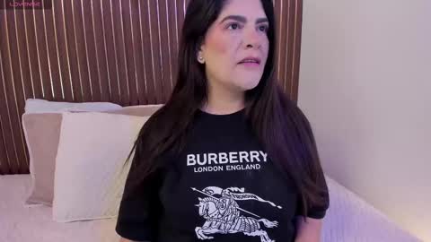 Roxie  online show from 21, 11, 2025