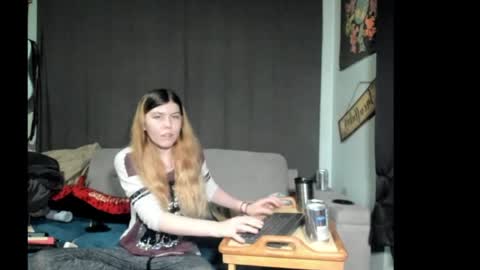 roxihazeleyes online show from 28, 2, 2026