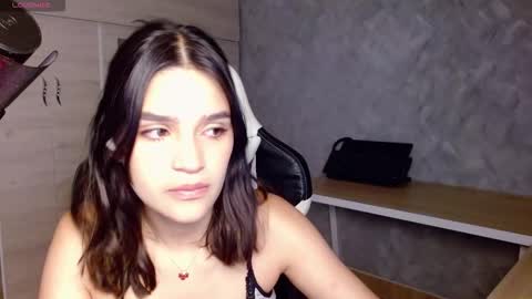 roxxi_2110 online show from 4, 3, 2026