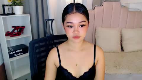 roxxy_blossom online show from 27, 9, 2025