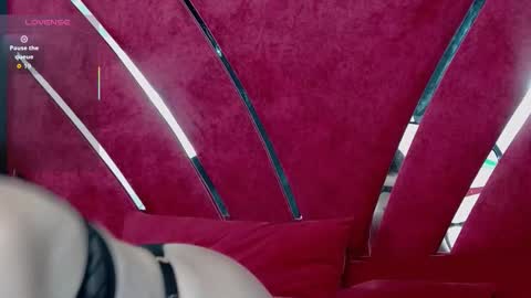 Snapshot of roxxy_rouge chatting on 18, 9, 2025 Roxy online show from 18, 9, 2025