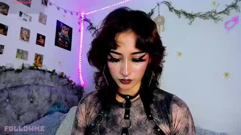 Roxxane online show from 10, 3, 2025