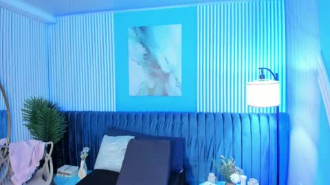 Roxy hell online show from 12, 11, 2025