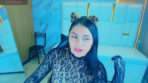 Snapshot of roxy_luxe_tf chatting on 6, 5, 2026 Roxy online show from 6, 5, 2026