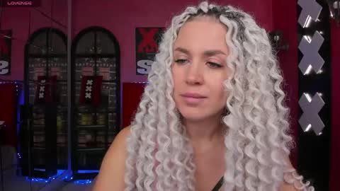 Snapshot of roxy_mars chatting on 22, 5, 2026 Roxy online show from 22, 5, 2026
