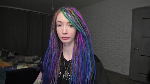 Snapshot of roxy_silver chatting on 6, 1, 2025 Roxy online show from 6, 1, 2025