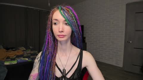 Snapshot of roxy_silver chatting on 11, 1, 2025 Roxy online show from 11, 1, 2025